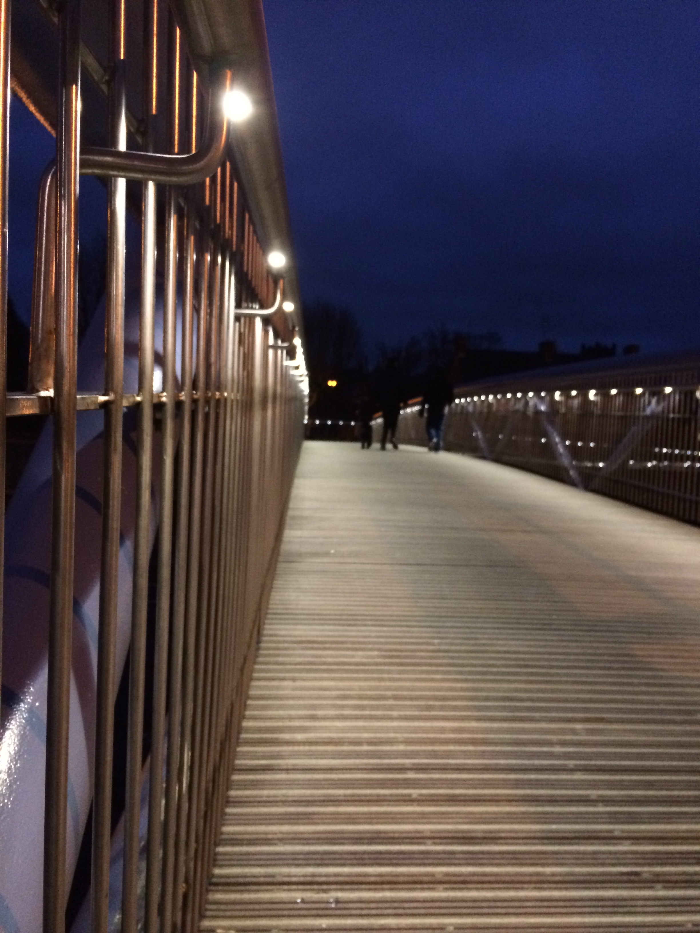 Handrail lighting, Kilkenny Pedestrian Bridge