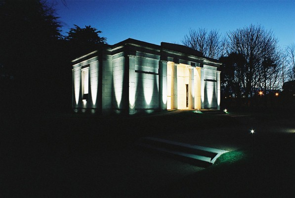 Lanscape Fittings - UCD - facade lighting design